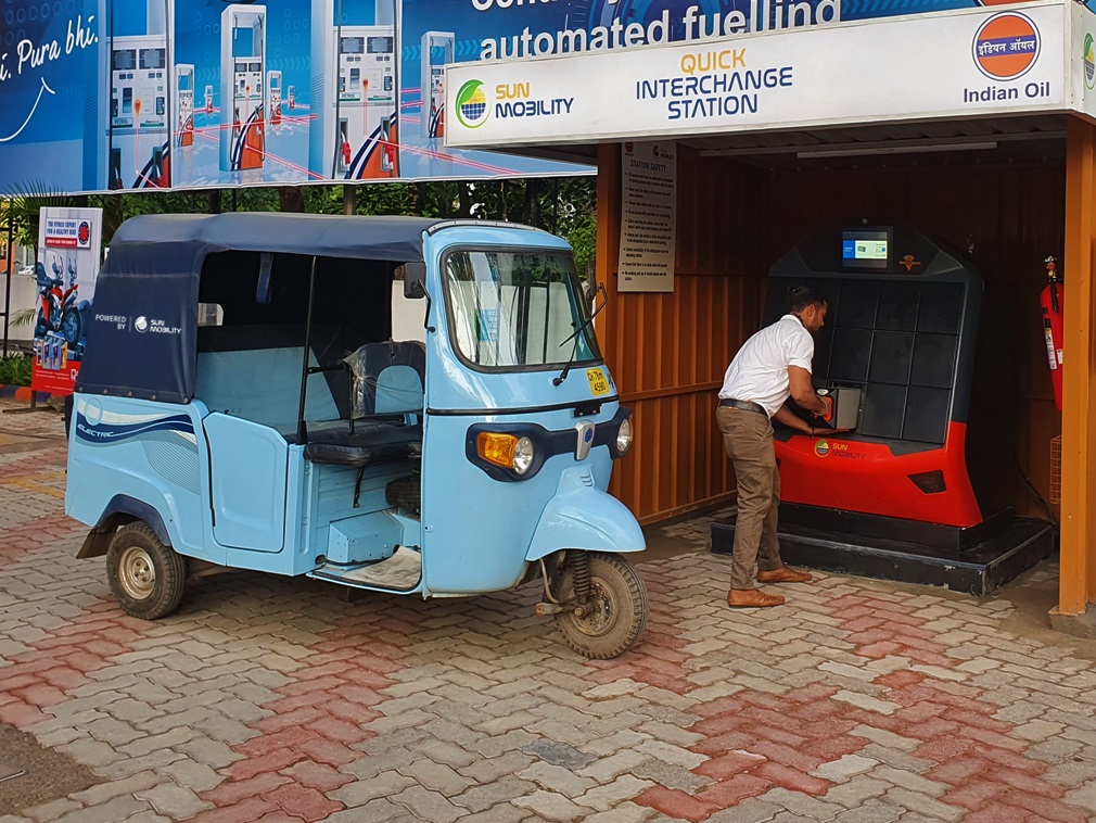 Busting-cost-barrier-Why-electric-three-wheelers-make-business-sense-featured-image.jpg