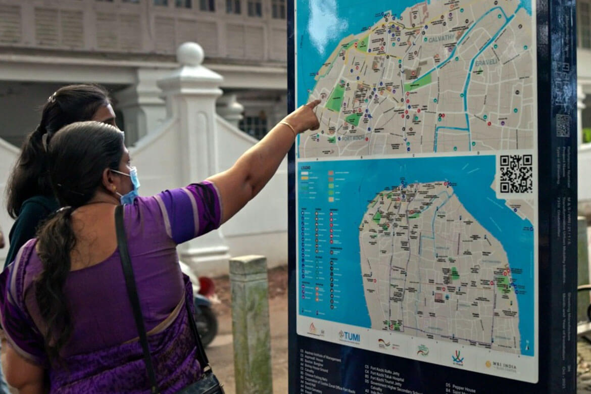 How-Kochi-Ithile-Wayfinding-Signages-Improved-Public-Access-Through-Information-Systems_Main-image.jpg